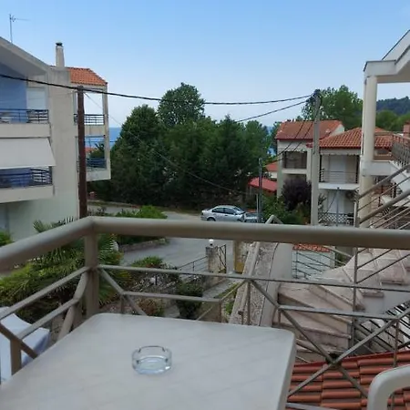 Aparthotel Kassandros *